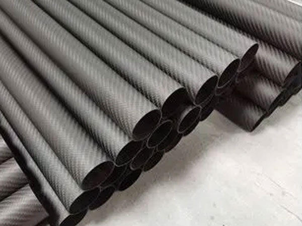 碳纖維管的性能優(yōu)勢表現(xiàn)在哪些方面？